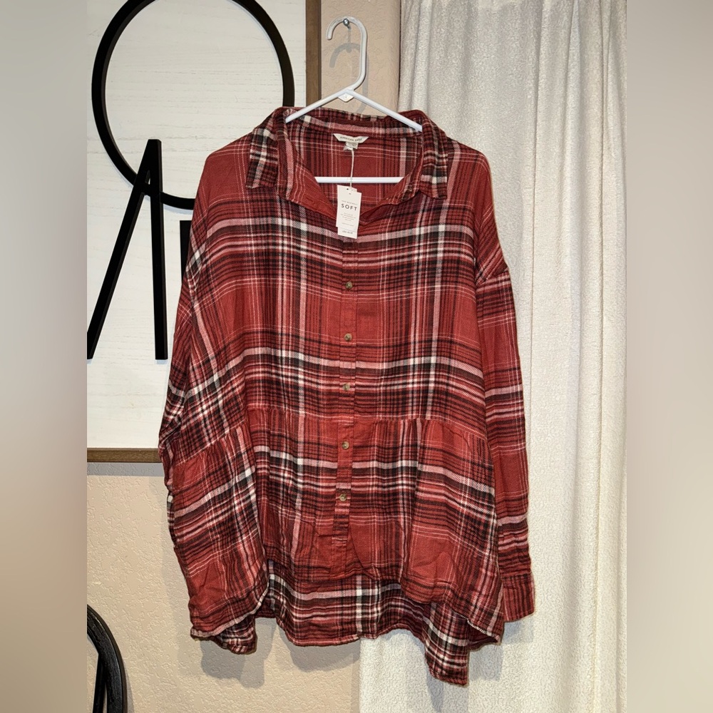 American Eagle womens new Red Plaid Button-Up Shirt‎